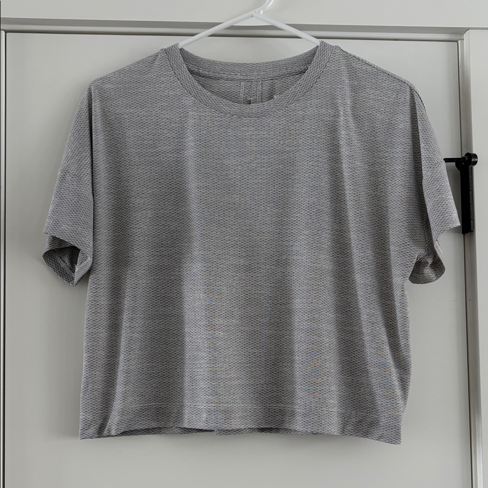 All in Motion Heather Gray Women's Short Sleeve Top with slit in back